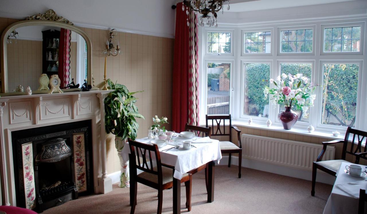 Cherry Tree House Bed & Breakfast Bournemouth Exterior photo